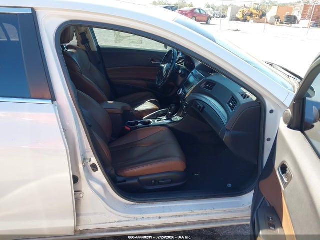 44440239 :رقم المزاد ، 19UDE2F78LA006230 vin ، 2020 Acura Ilx Premium Package/technology Package مزاد بيع
