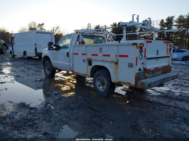 2013 FORD F-350 1FDBF3B6XDEA64741 Photo 2