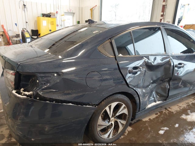 44440276 :رقم المزاد ، 4S3BWAF66P3008329 vin ، 2023 Subaru Legacy Premium مزاد بيع