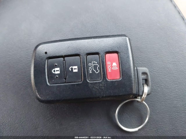 Toyota Rav4 Limited 2015 2T3DFREV7FW366809 Image 11