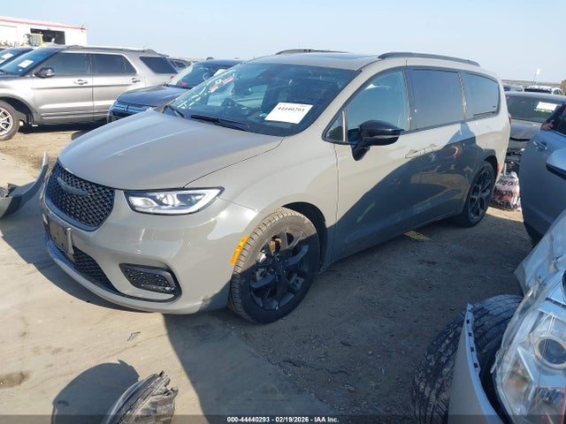 2025 CHRYSLER PACIFICA 2C4RC1GGXSR523719 Photo 1