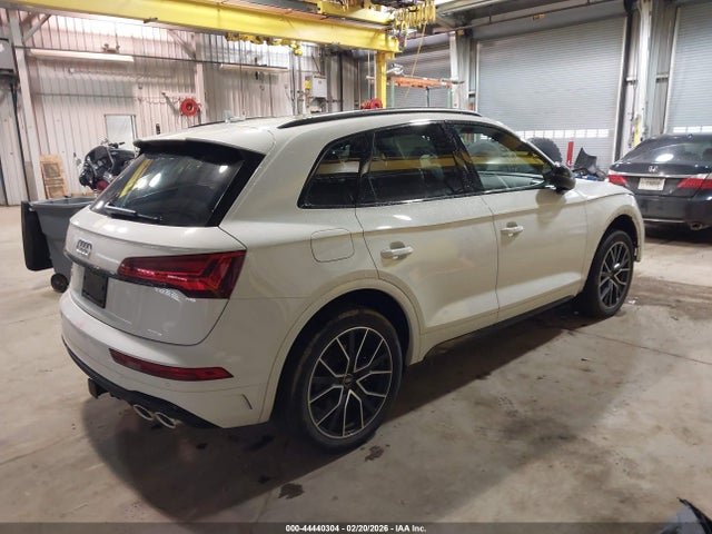 2021 AUDI SQ5 WA1B4AFY0M2040356 Photo 3