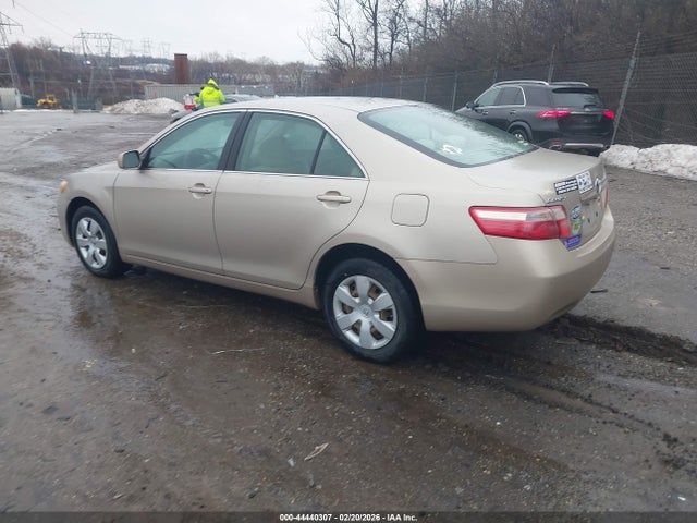 2007 TOYOTA CAMRY 4T1BE46K57U606743 Photo 2