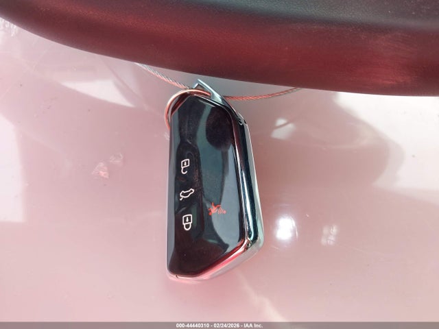 Продажа на аукционе авто 2025 Volkswagen Golf Gti 2.0t Autobahn, vin: WVWVA7CD9SW212700, номер лота: 44440310