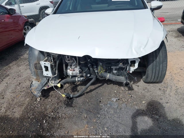 Продажа на аукционе авто 2025 Volkswagen Golf Gti 2.0t Autobahn, vin: WVWVA7CD9SW212700, номер лота: 44440310
