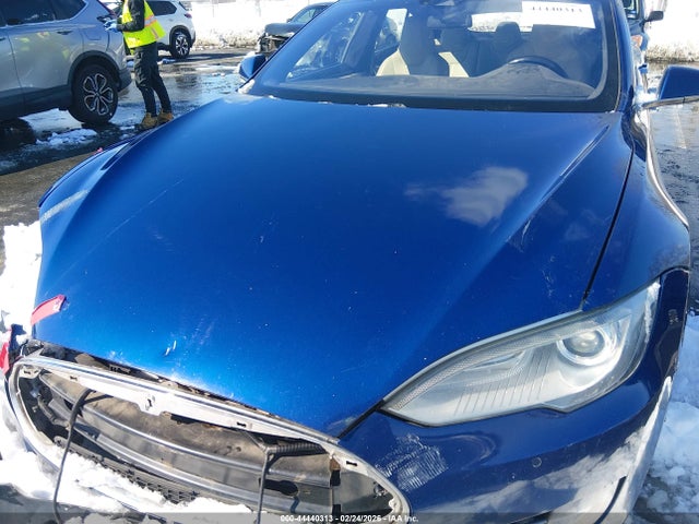 2016 TESLA MODEL S 5YJSA1E20GF136470 Photo 9