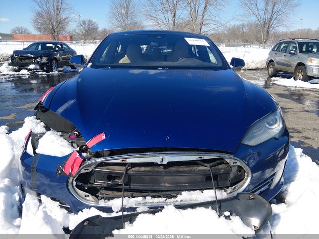 Продаж на аукціоні авто 2016 Tesla Model S, vin: 5YJSA1E20GF136470, номер лоту: 44440313