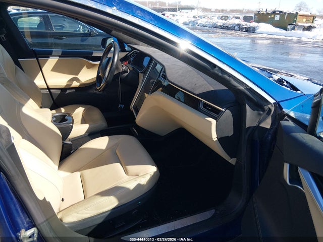 2016 TESLA MODEL S 5YJSA1E20GF136470 Photo 4