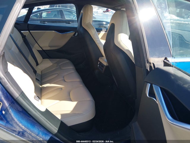 2016 TESLA MODEL S 5YJSA1E20GF136470 Photo 7