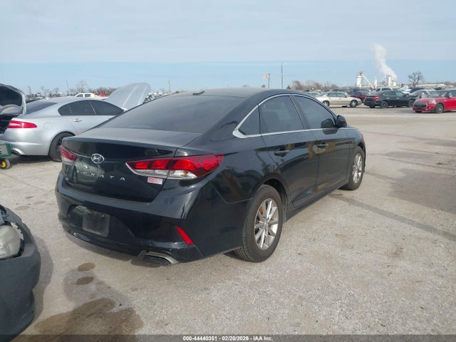 Hyundai SONATA SE 2019 5NPE24AF2KH738124 Image 4