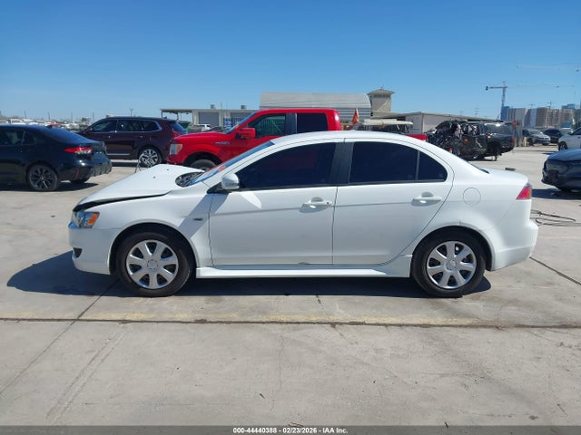 Mitsubishi LANCER ES 2015 JA32U2FU5FU013832 Image 14