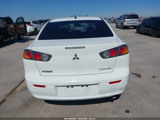 Mitsubishi LANCER ES 2015 JA32U2FU5FU013832 Image 16