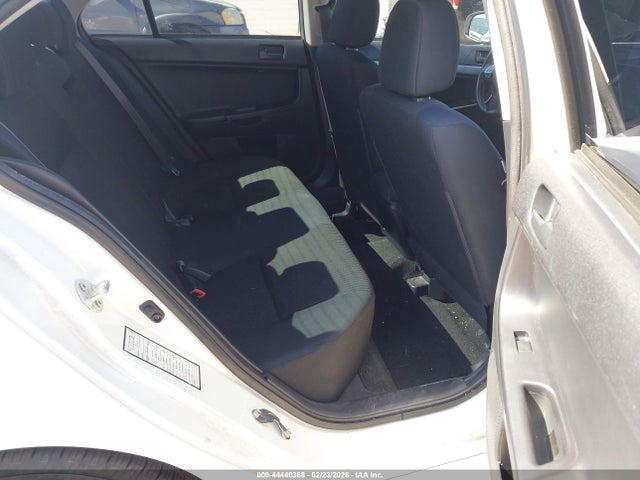 Mitsubishi LANCER ES 2015 JA32U2FU5FU013832 Image 8