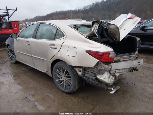 2017 Lexus Es 350 მანქანა იყიდება აუქციონზე, vin: 58ABK1GG0HU063216, აუქციონის ნომერი: 44440390