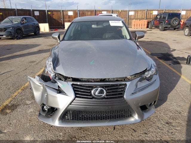 44440454 :رقم المزاد ، JTHCM1D2XG5010856 vin ، 2016 Lexus Is 300 مزاد بيع