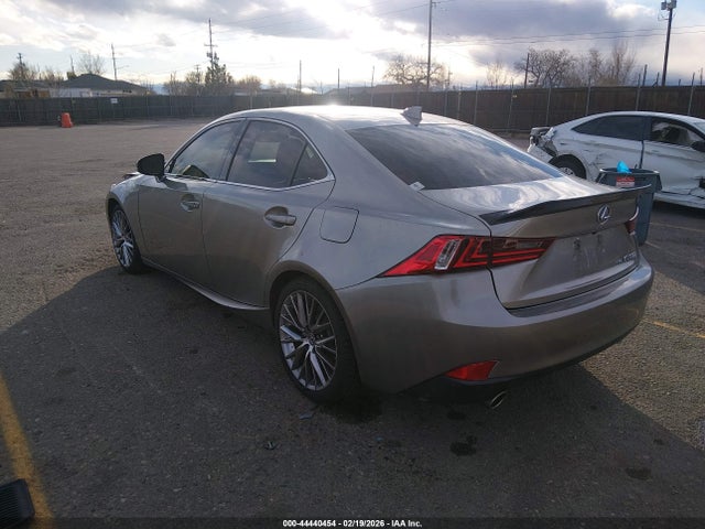 44440454 :رقم المزاد ، JTHCM1D2XG5010856 vin ، 2016 Lexus Is 300 مزاد بيع