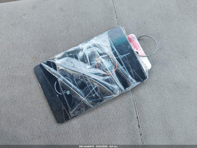 5YJ3E1EA2KF413211 Tesla MODEL 3