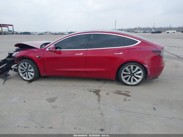 5YJ3E1EA2KF413211 Tesla MODEL 3