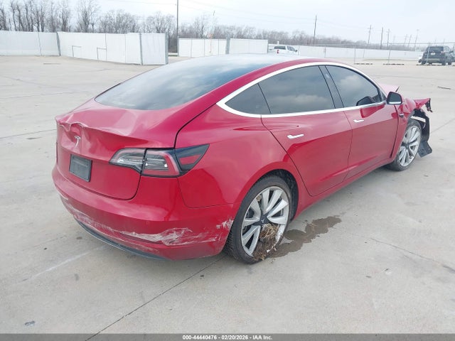 5YJ3E1EA2KF413211 Tesla MODEL 3