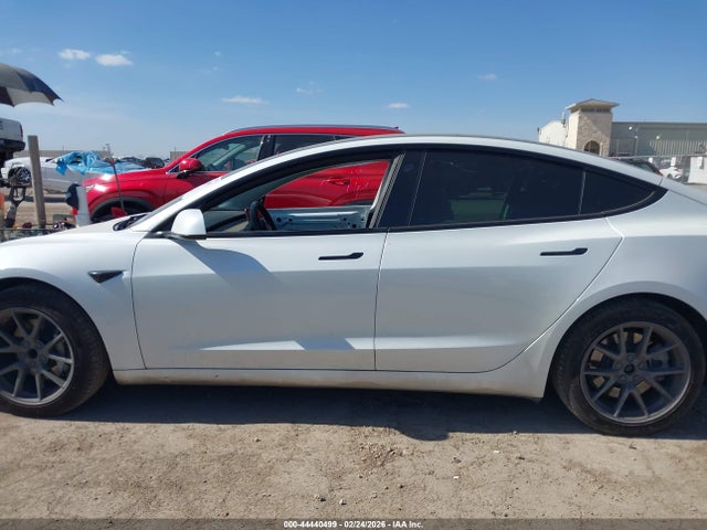 2023 Tesla Model 3 Rear-wheel Drive მანქანა იყიდება აუქციონზე, vin: 5YJ3E1EA0PF401226, აუქციონის ნომერი: 44440499
