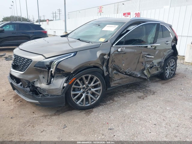 2020 CADILLAC XT4 1GYFZCR48LF135598 Photo 1