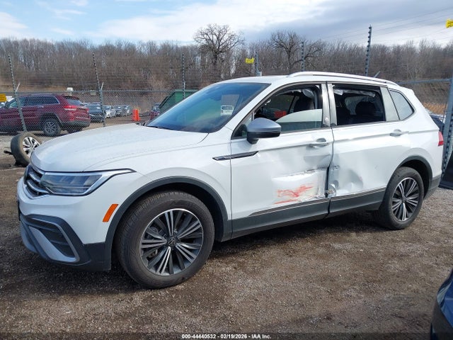 Продаж на аукціоні авто 2024 Volkswagen Tiguan 2.0t Se/2.0t Wolfsburg Edition, vin: 3VVMB7AX5RM201937, номер лоту: 44440532