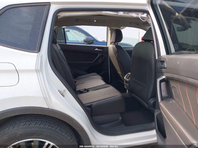 Продаж на аукціоні авто 2024 Volkswagen Tiguan 2.0t Se/2.0t Wolfsburg Edition, vin: 3VVMB7AX5RM201937, номер лоту: 44440532