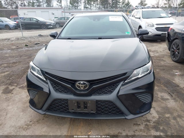 4T1B11HK5KU164742 Toyota CAMRY SE