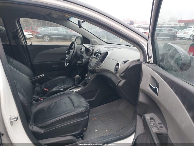 2015 CHEVROLET SONIC 1G1JE6SB9F4110191 Photo 4