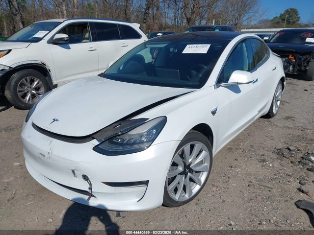 2018 TESLA MODEL 3 5YJ3E1EB6JF117826 Photo 1