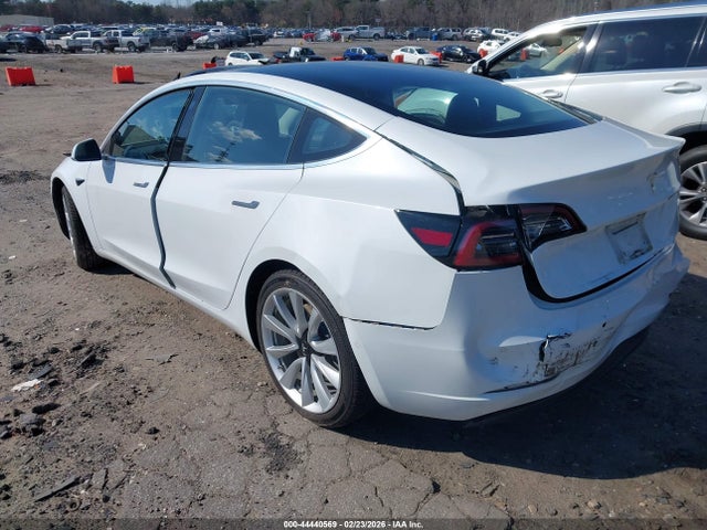 2018 TESLA MODEL 3 5YJ3E1EB6JF117826 Photo 2