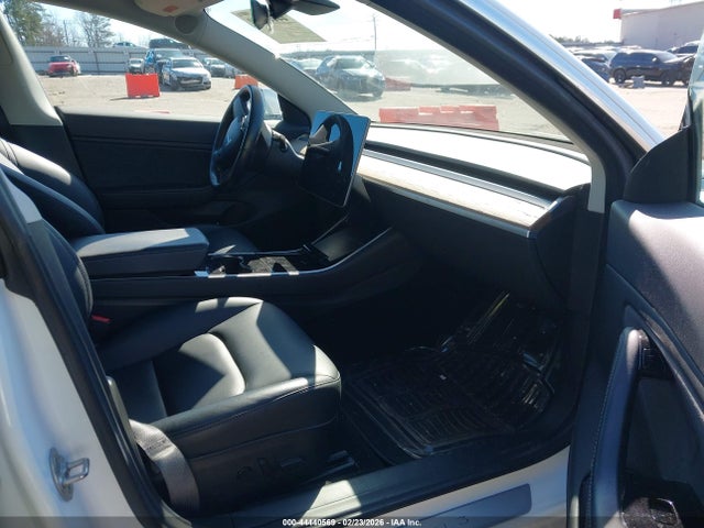2018 TESLA MODEL 3 5YJ3E1EB6JF117826 Photo 4