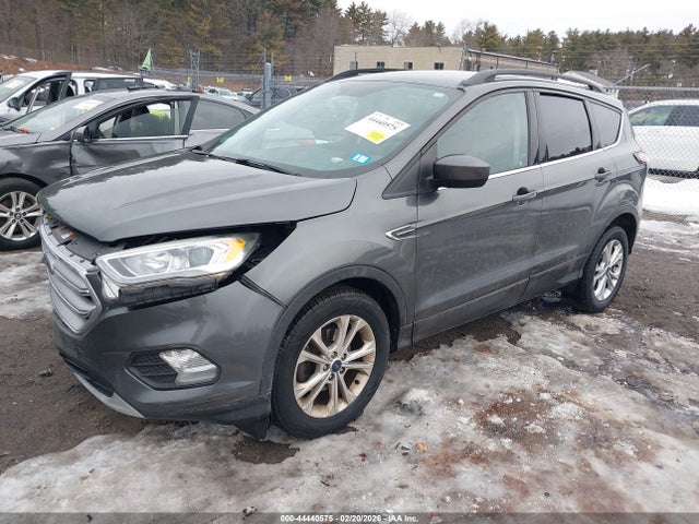 44440575 :رقم المزاد ، 1FMCU0GD2HUC27765 vin ، 2017 Ford Escape Se مزاد بيع