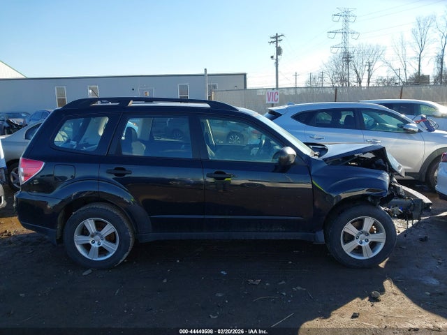 44440598 :رقم المزاد ، JF2SHABC6DH424709 vin ، 2013 Subaru Forester 2.5x مزاد بيع