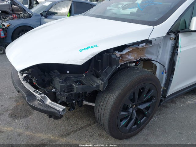 7SAXCDE55PF401009 Tesla Model X Dual Motor All-wheel Drive/standard Range