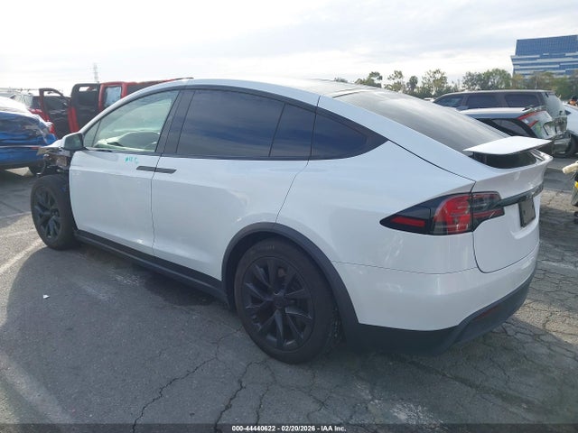 2023 TESLA MODEL X 7SAXCDE55PF401009 Photo 2