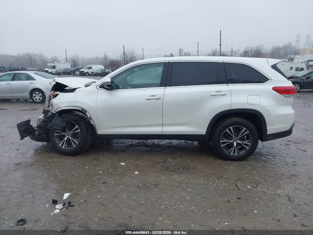 5TDZZRFH8KS297579 Toyota Highlander Le