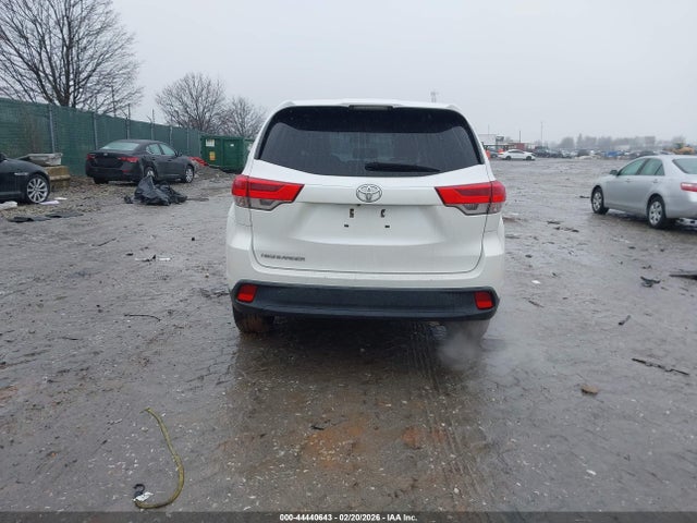 5TDZZRFH8KS297579 Toyota Highlander Le