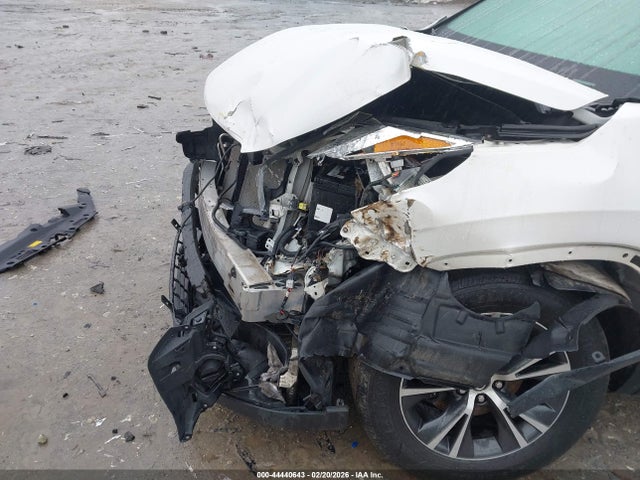 5TDZZRFH8KS297579 Toyota Highlander Le