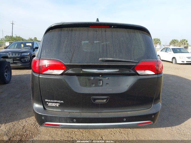 Продаж на аукціоні авто 2017 Chrysler Pacifica Touring-l, vin: 2C4RC1BG2HR739337, номер лоту: 44440671