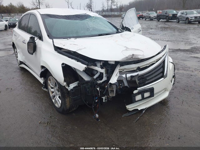 Продажа на аукционе авто 2014 Nissan Altima 2.5 S, vin: 1N4AL3AP5EN253632, номер лота: 44440676