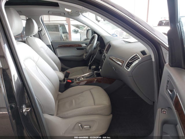 2015 Audi Q5 2.0t Premium მანქანა იყიდება აუქციონზე, vin: WA1LFAFP1FA097664, აუქციონის ნომერი: 44440690