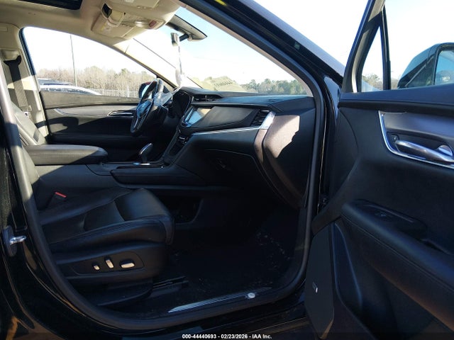 2017 CADILLAC XT5 1GYKNBRS5HZ152643 Photo 4