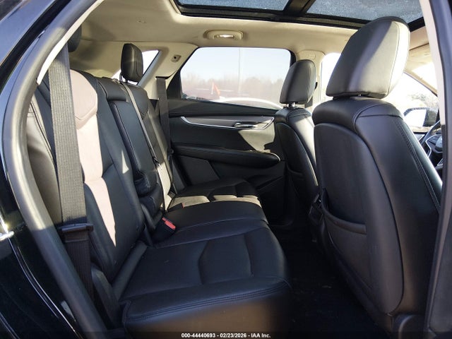 2017 CADILLAC XT5 1GYKNBRS5HZ152643 Photo 7
