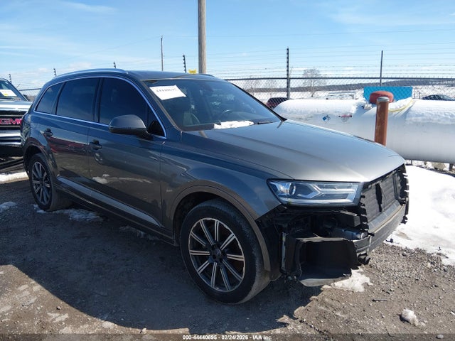 2017 AUDI Q7 WA1LAAF7XHD035714 Photo 0