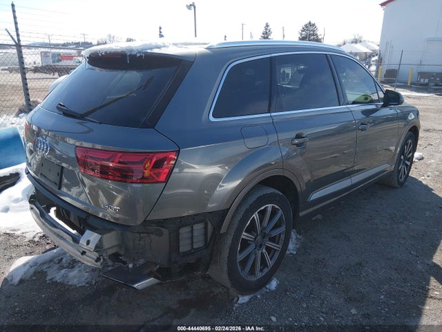 2017 AUDI Q7 WA1LAAF7XHD035714 Photo 3