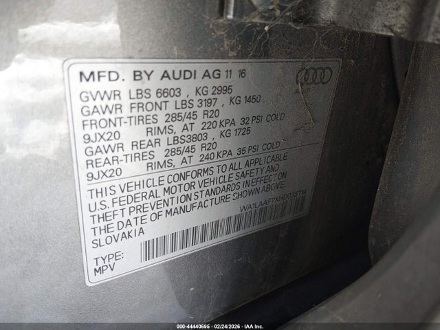 2017 AUDI Q7 WA1LAAF7XHD035714 Photo 8