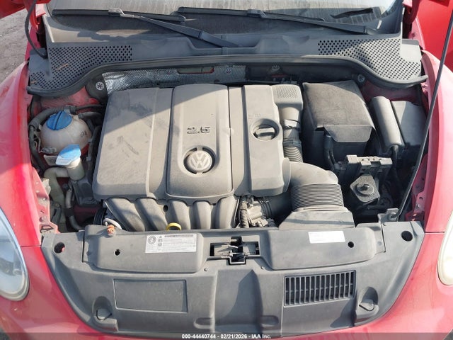 44440744 :رقم المزاد ، 3VWJX7AT1DM681576 vin ، 2013 Volkswagen Beetle 2.5l مزاد بيع