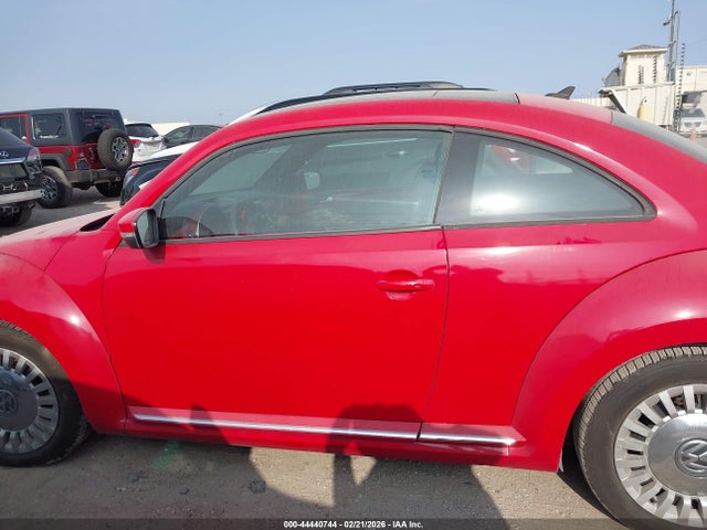 44440744 :رقم المزاد ، 3VWJX7AT1DM681576 vin ، 2013 Volkswagen Beetle 2.5l مزاد بيع