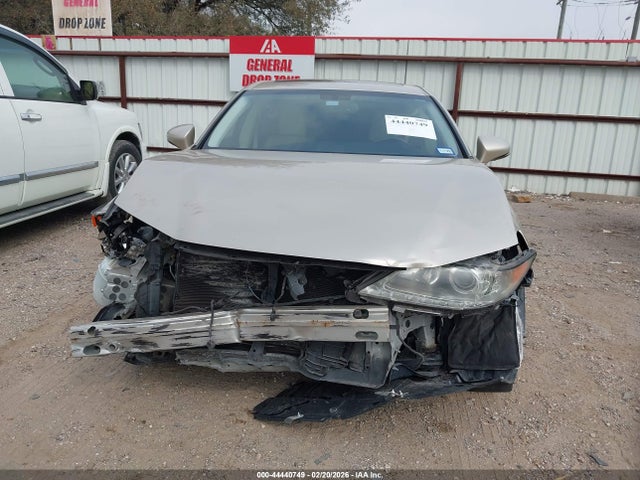 44440749 :رقم المزاد ، JTHBK1GG8D2031288 vin ، 2013 Lexus Es 350 مزاد بيع